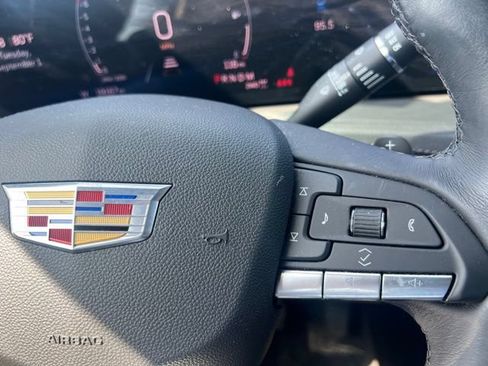 Used 2024 Cadillac XT4 Premium Luxury AWD/4WD image 35