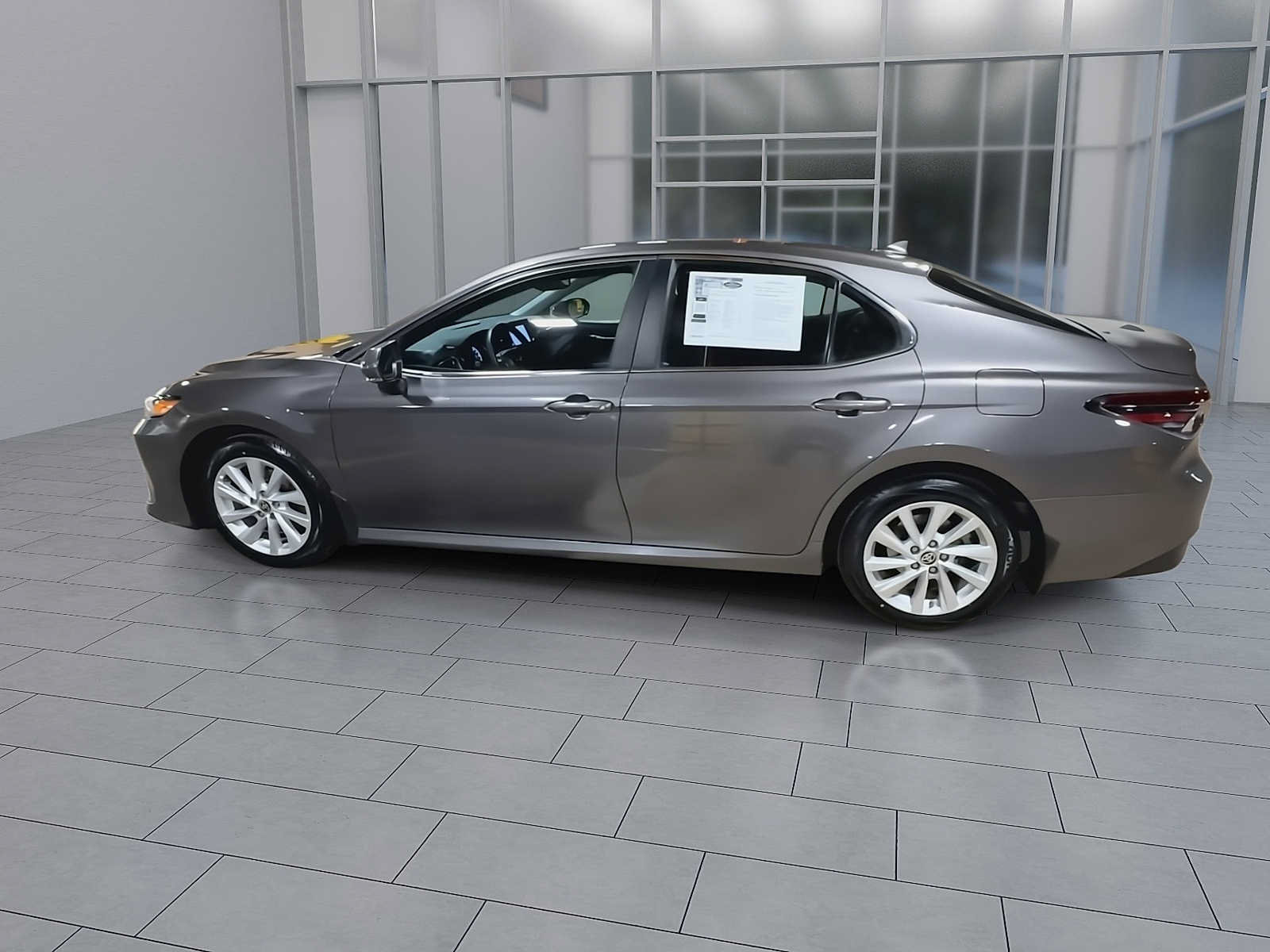 Certified 2022 Toyota Camry LE w/ Convenience Package FWD image 6