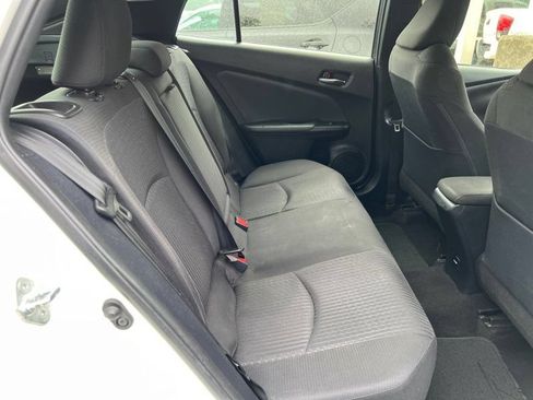 Used 2017 Toyota Prius Two w/ Carpet Mat Package FWD image 12