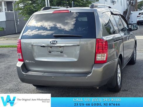Used 2012 Kia Sedona LX w/ PWR Pkg FWD image 6