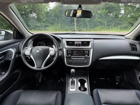 Used 2016 Nissan Altima 2.5 SR FWD image 28