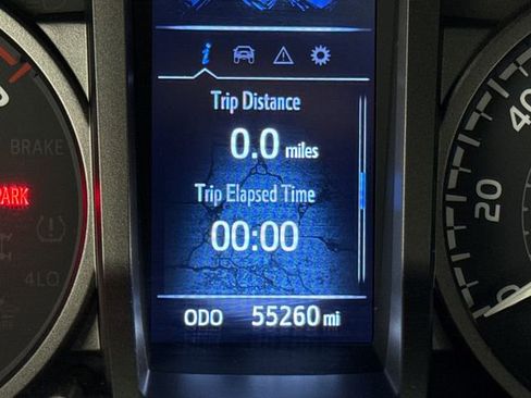 Used 2023 Toyota Tacoma TRD Sport AWD/4WD image 33