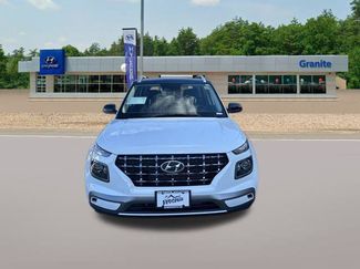New 2026 Hyundai Venue SEL video 3