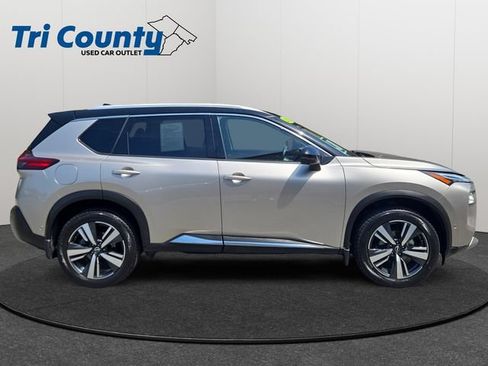 Used 2023 Nissan Rogue Platinum w/ Platinum Premium Package AWD/4WD image 9