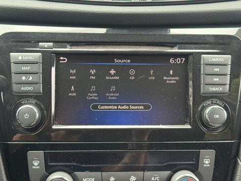 Used 2019 Nissan Rogue SL w/ Premium Package FWD image 25