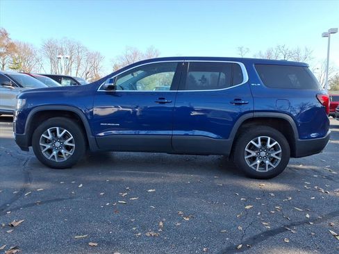 Used 2023 GMC Acadia SLE w/ LPO, Floor Liner Package image 4