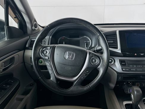 Used 2017 Honda Ridgeline RTL-T image 17