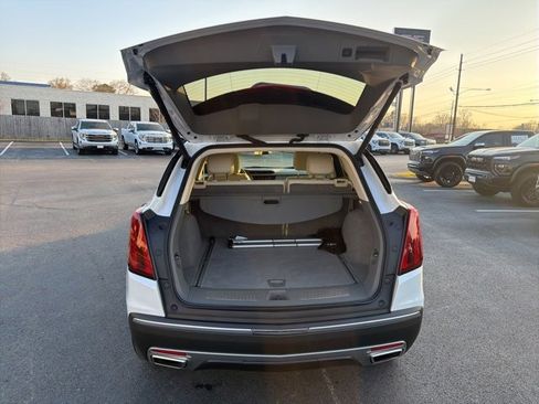 Used 2023 Cadillac XT5 Premium Luxury image 8