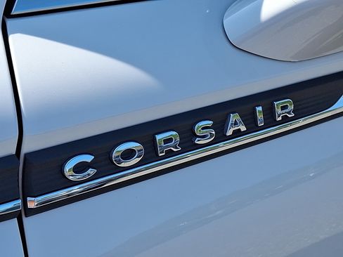 Certified 2022 Lincoln Corsair AWD w/ Equipment Group 101A image 31