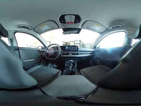 Used 2025 Kia K4 FWD image 41