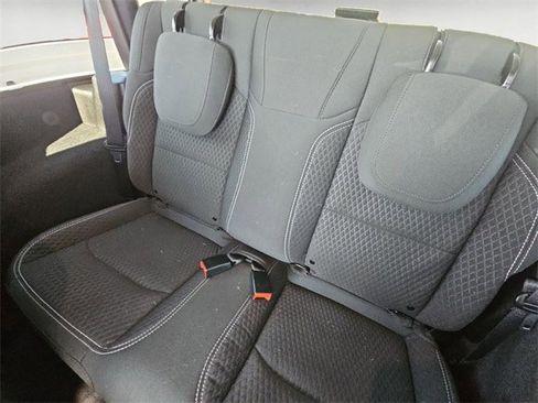 Used 2021 Jeep Wrangler Sport image 13