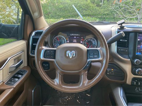Used 2022 RAM 3500 Laramie w/ Chrome Appearance Group AWD/4WD image 13