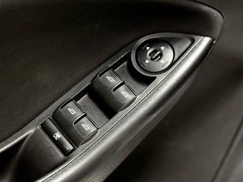 Used 2015 Ford Focus SE w/ Interior Protection Package FWD image 14