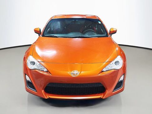 Used 2015 Scion FR-S RWD image 2
