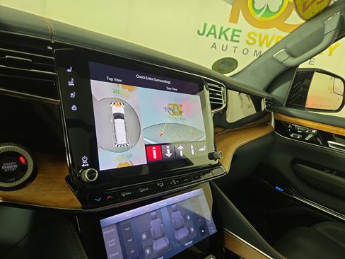 Used 2023 Jeep Grand Wagoneer L Series II w/ Premium Group II image 23