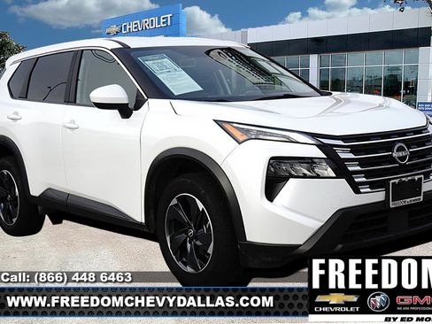 Used 2024 Nissan Rogue SV AWD/4WD image 1