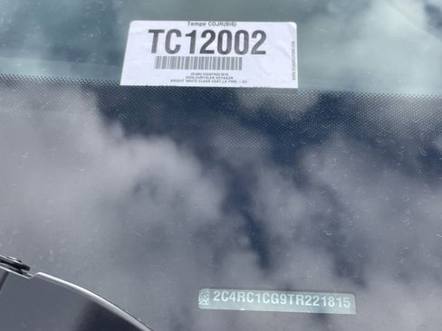 New 2026 Chrysler Voyager LX image 32