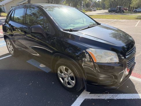 Used 2016 Chevrolet Trax LS FWD image 7