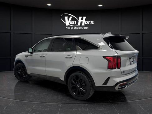 Used 2022 Kia Sorento SX image 3