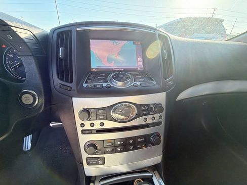 Used 2015 INFINITI Q60 Sport Limited RWD image 13