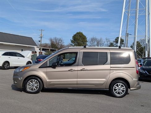 Used 2020 Ford Transit Connect XLT image 2