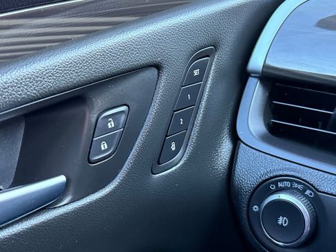 Used 2020 Buick Envision Essence image 19