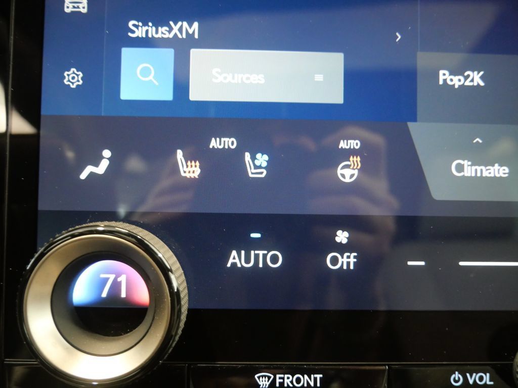 Used 2025 Lexus RX 350 Premium w/ Accessory Package AWD/4WD image 25