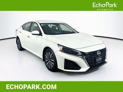 Used 2023 Nissan Altima 2.5 SV