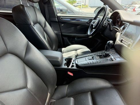 Used 2017 Porsche Macan S AWD/4WD image 7