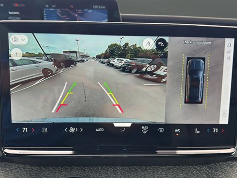 Used 2025 Ford Expedition Tremor AWD/4WD image 15