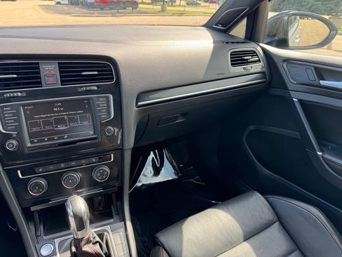 Used 2017 Volkswagen GTI SE FWD image 2