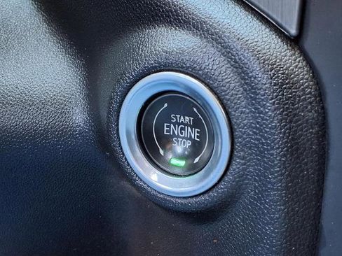 Used 2022 GMC Sierra 3500 Denali w/ Denali Ultimate Package image 10