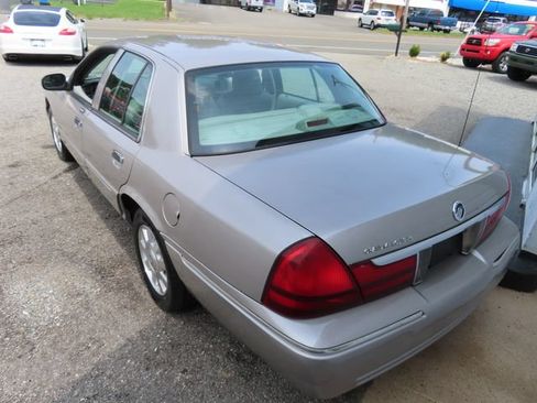 Used 2005 Mercury Grand Marquis LS RWD image 5