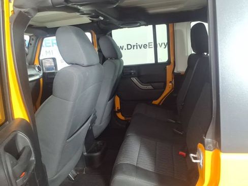 Used 2012 Jeep Wrangler Unlimited Sport AWD/4WD image 9