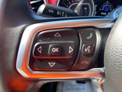 Used 2018 Jeep Wrangler Unlimited Rubicon w/ Steel Bumper Group image 19