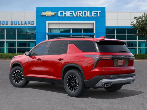 New 2026 Chevrolet Traverse Z71 w/ Enhanced Driving Package AWD/4WD image 3