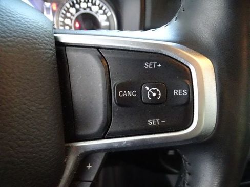 Used 2019 RAM 1500 Big Horn AWD/4WD image 8