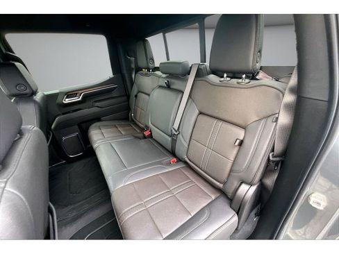 Used 2024 Chevrolet Silverado 1500 High Country w/ High Country Premium Package AWD/4WD image 27