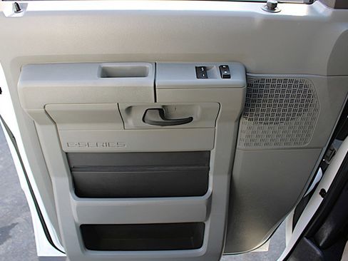 Used 2025 Ford E-350 and Econoline 350 Super Duty w/ Power Equipment Group image 27