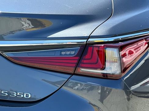 Used 2025 Lexus ES 350 w/ Premium Package FWD image 33