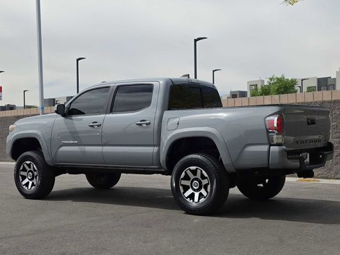 Used 2020 Toyota Tacoma TRD Sport w/ Technology Package image 7