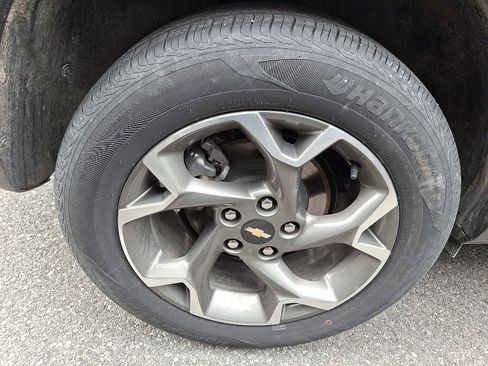 Certified 2025 Chevrolet Trax LT image 6