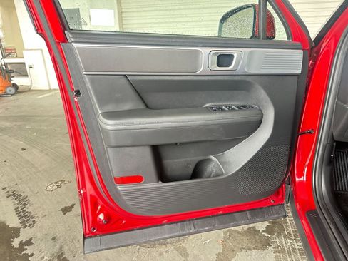 Used 2025 Hyundai Santa Fe SEL image 21