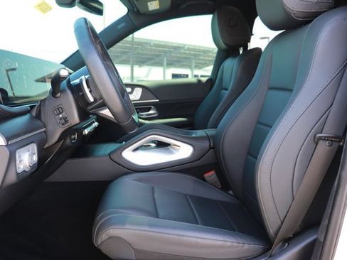 Used 2025 Mercedes-Benz GLS 450 4MATIC image 13