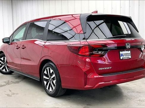 Certified 2026 Honda Odyssey EX-L image 11