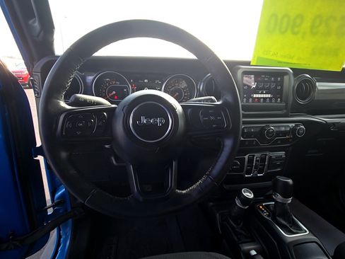 Used 2022 Jeep Gladiator Sport image 13