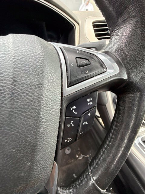 Used 2014 Ford Fusion SE w/ Equipment Group 202A FWD image 14