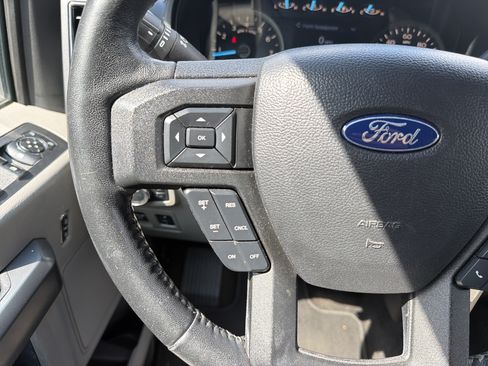 Used 2018 Ford F150 XLT w/ Equipment Group 301A Mid RWD image 19
