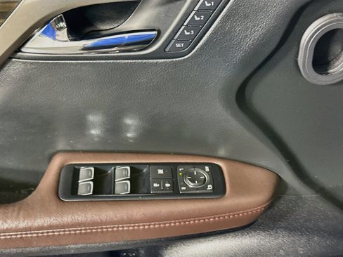 Used 2017 Lexus RX 350 FWD w/ Premium Package image 24