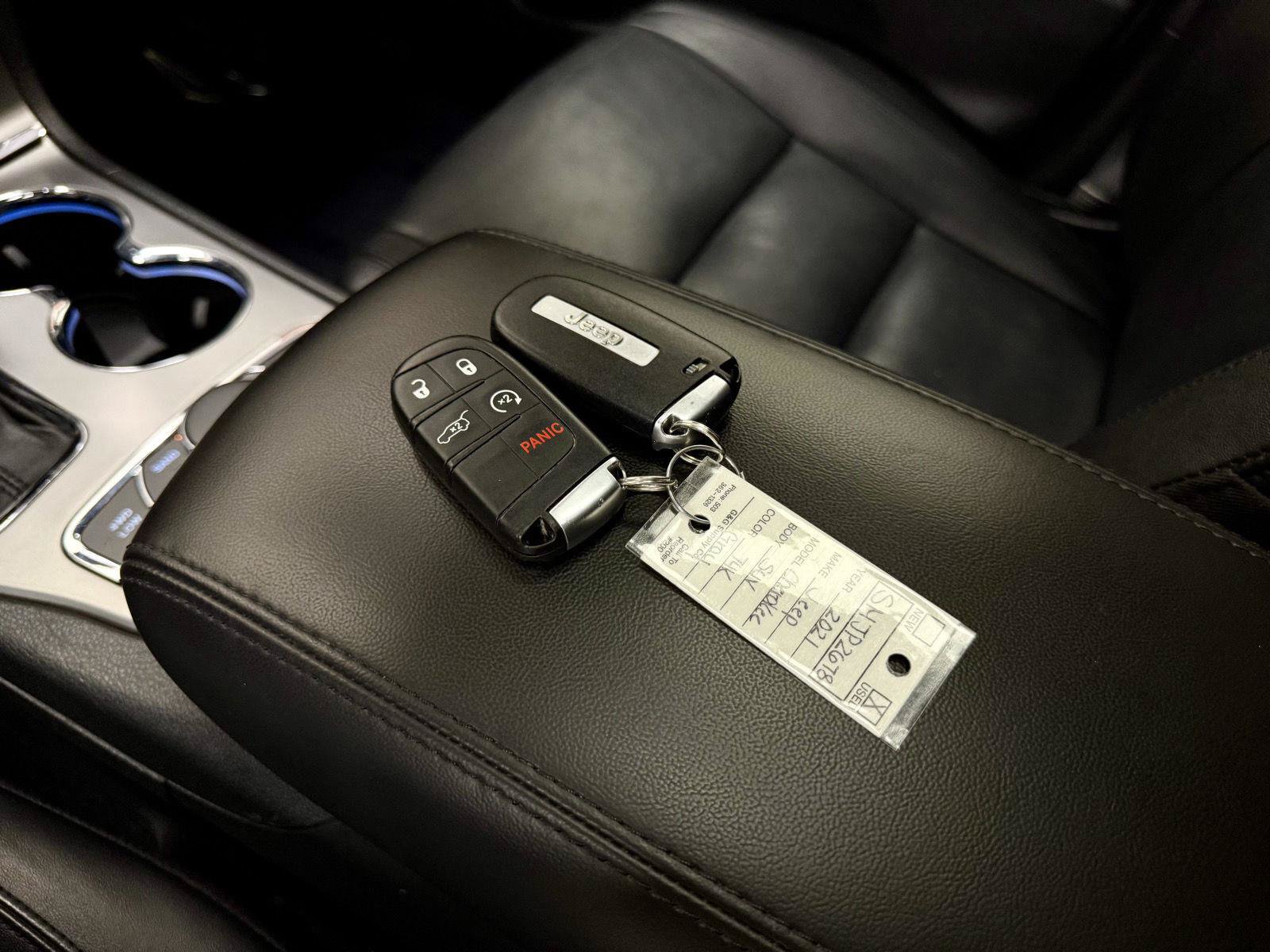 Used 2021 Jeep Grand Cherokee Limited AWD/4WD image 29